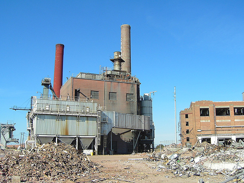  Demolition of Fieldcrest Cannon Mills, Kannapolis, NC, 2004. Image courtesy of Brad Spry. 