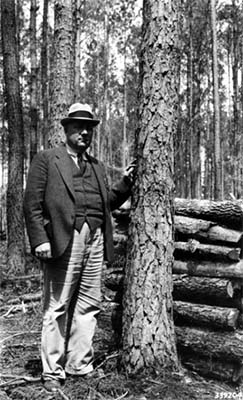 Photograph of R.W. Graeber, April 1937, by Wilbur R. Mattoon.  From the Agricultural Extension and Research Services collection (UA023.007), Special Collections Research Center at NCSU Libraries. Used by permission.